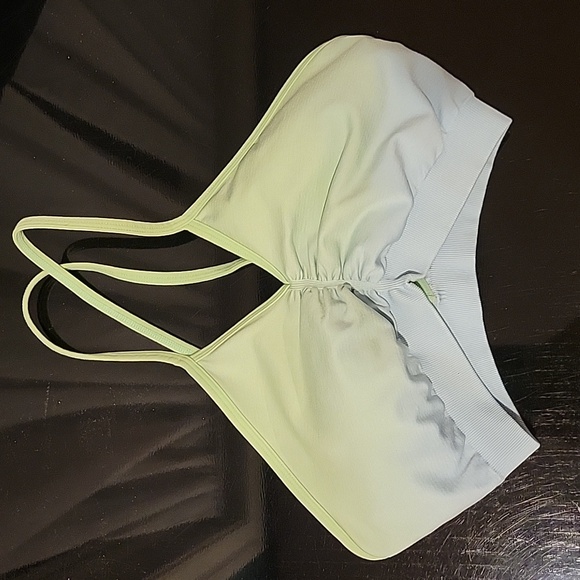 SOLD Buffbunny Wonder Seamless Bra - Picture 1 of 3